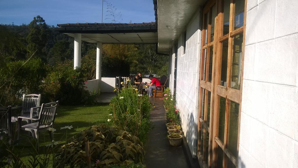 Srihelyes Inn Nuwara Eliya Exterior photo