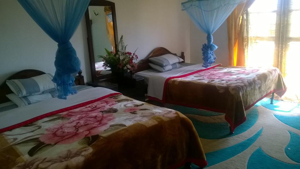 Srihelyes Inn Nuwara Eliya Exterior photo